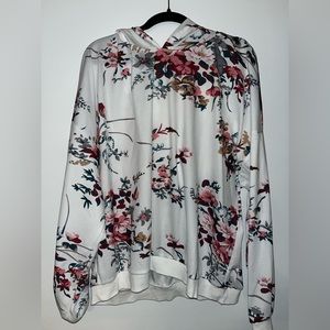 SHEIN Curve Floral Sweatshirt